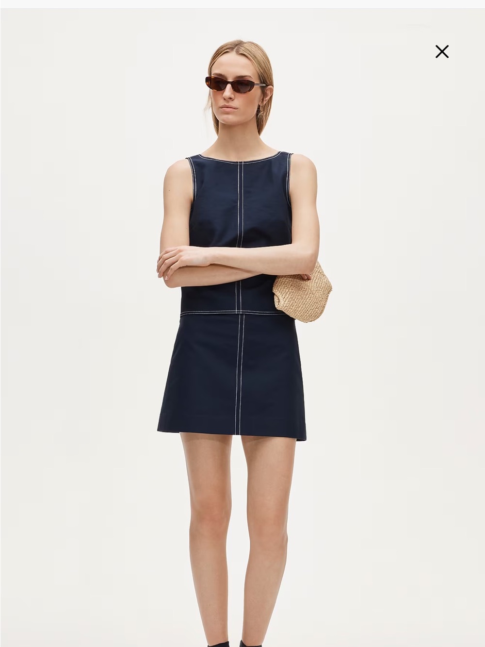 J crew women’s Sleeveless Navy top with Contrast Stitching 100% cotton